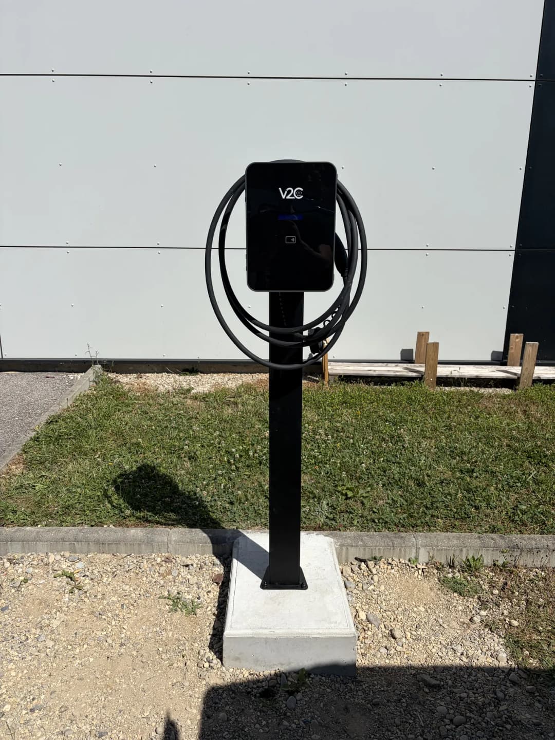 Intervention de maintenance sur une borne de recharge